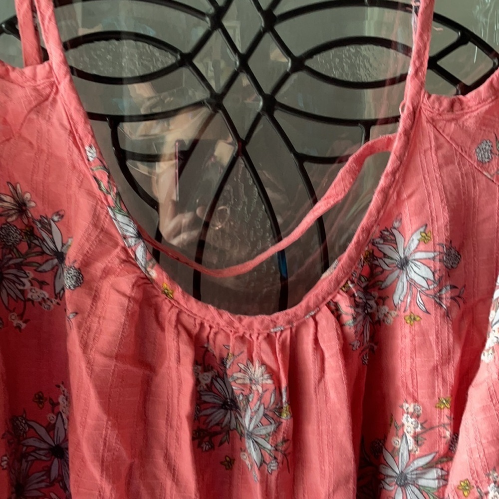 Plus Size Top - Picture 5 of 7